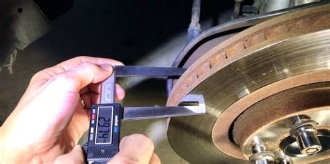 measurements disk brakes mim thickness|brake disc thickness measurement.